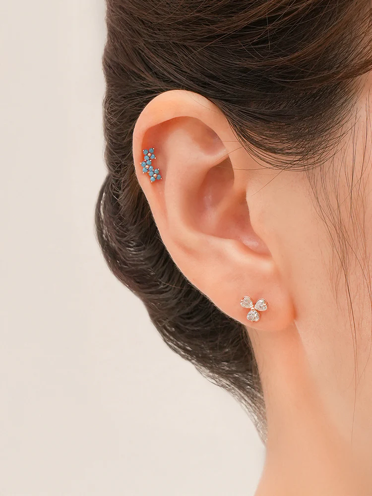 14K Gold Trio Clover Cartilage Earring 18G16G - Image 2