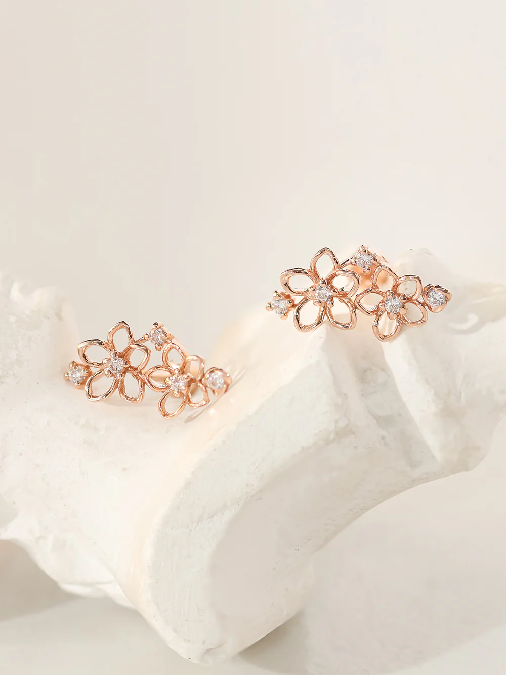 14K Gold Twin Flower Cartilage Earring 20G18G16G - Image 6