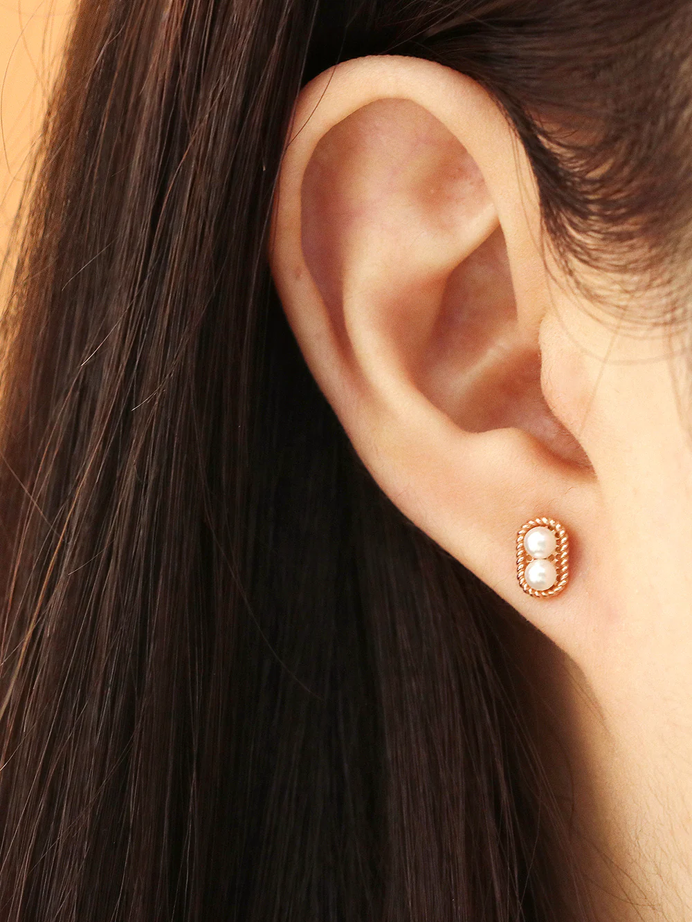 14K Gold Twist Double Pearl Cartilage Earring 18G16G - Image 4