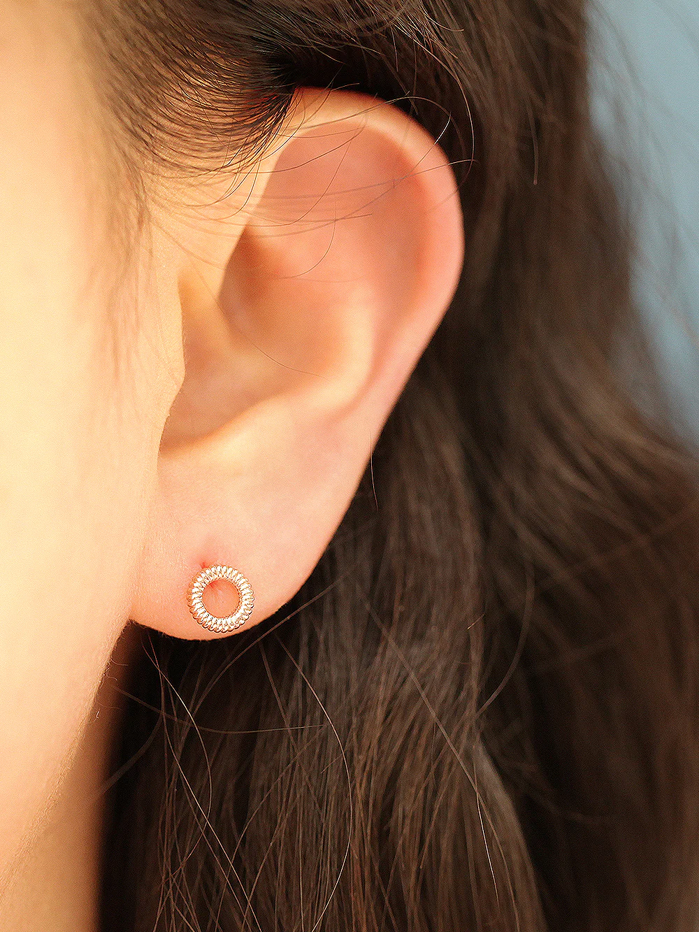 14K Gold Twist Round Cartilage Earring 18G16G - Image 8
