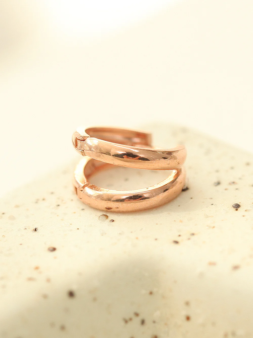 14K Gold Two Line Hoop Earring - Image 7