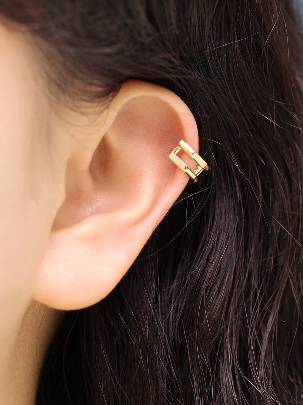 14K Gold Two Line Pentagon Conch Hoop Earring - Image 8