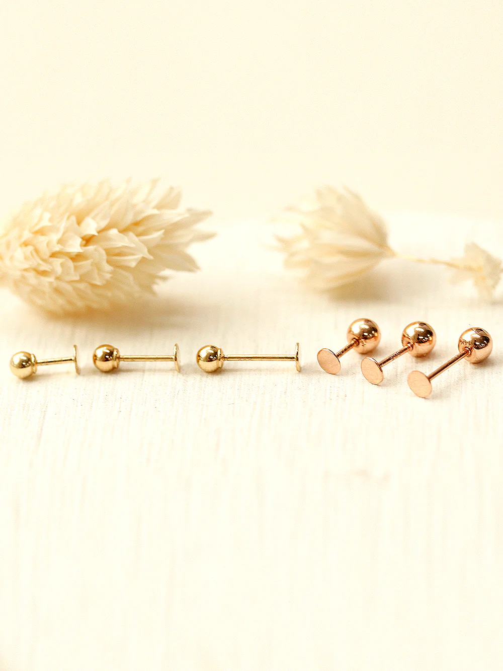 14K Gold Two Way Ball Labret Earring 20G - Image 5