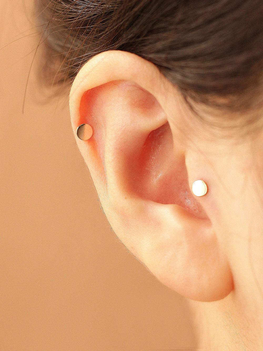 14K Gold Two Way Ball Labret Earring 20G - Image 6