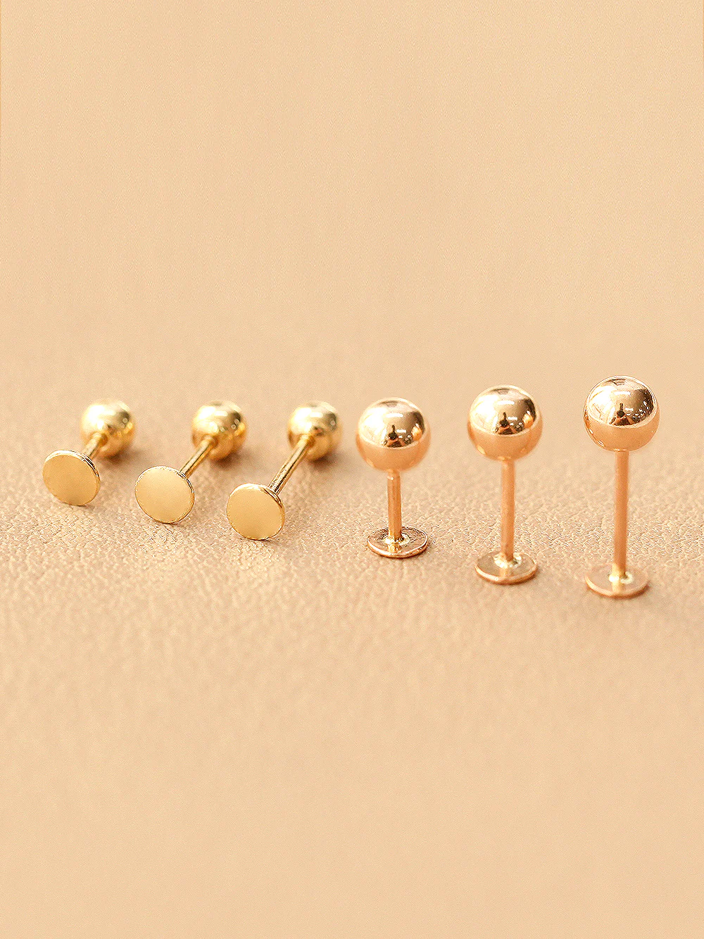 14K Gold Two Way Ball Labret Earring 20G - Image 9