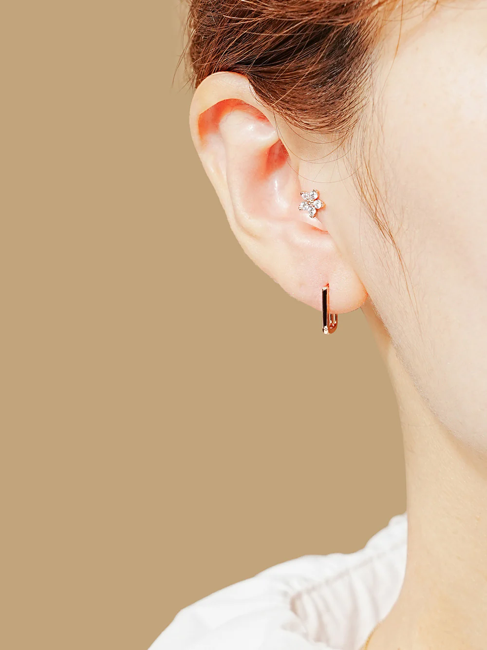 14K Gold Verbena Flower Cartilage Earrings 20G18G16G - Image 2