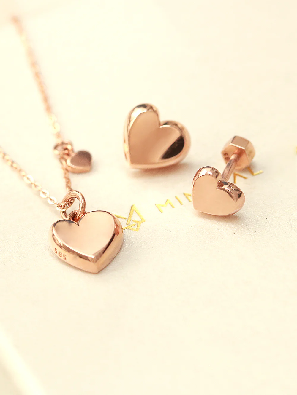 14K Gold Volume Heart Cartilage Earring 18G - Image 4