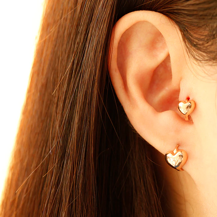 14K Gold Volume Heart Star Hoop Earring - Image 13