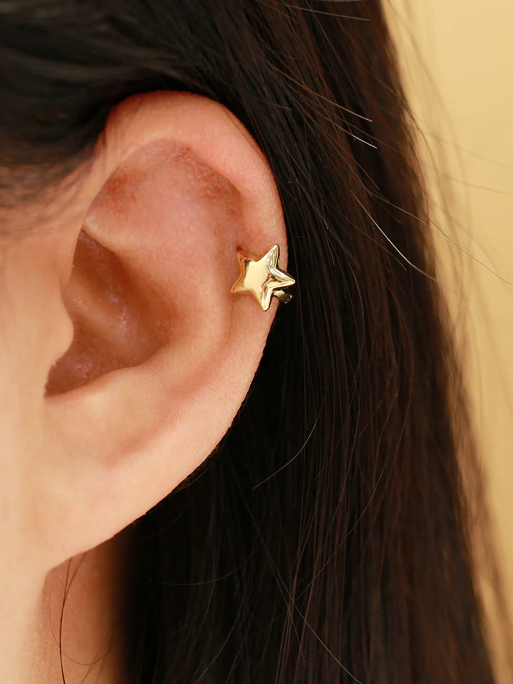 14K Gold Volume Heart Star Hoop Earring - Image 5