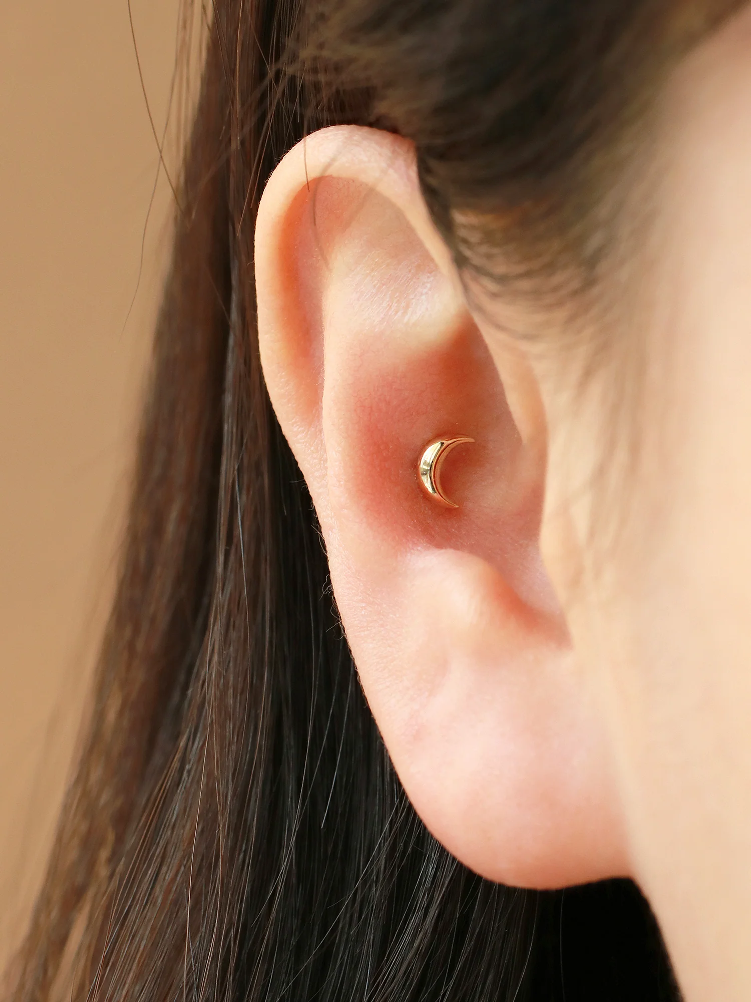 14K Gold Volume Moon Star Cartilage Earring 20G - Image 6