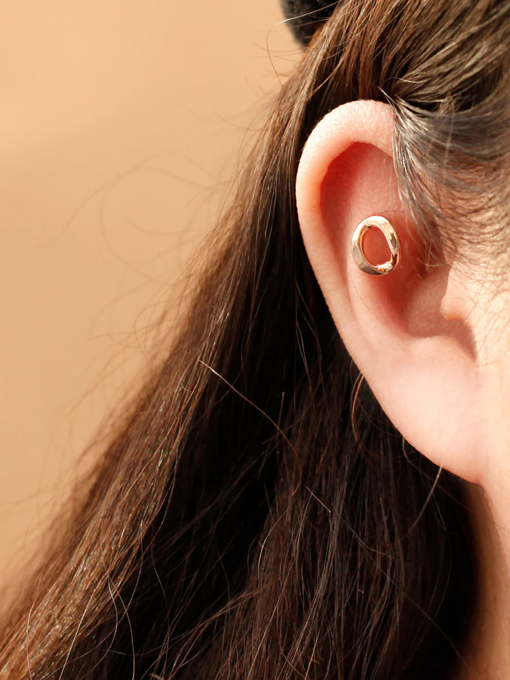 14K Gold Voluminous Chain Cartilage Earring 18G16G - Image 2
