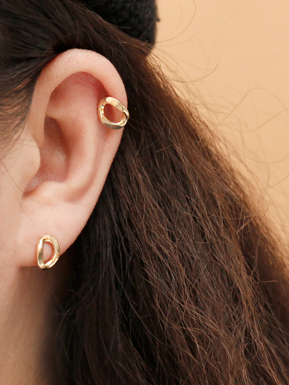 14K Gold Voluminous Chain Cartilage Earring 18G16G - Image 4
