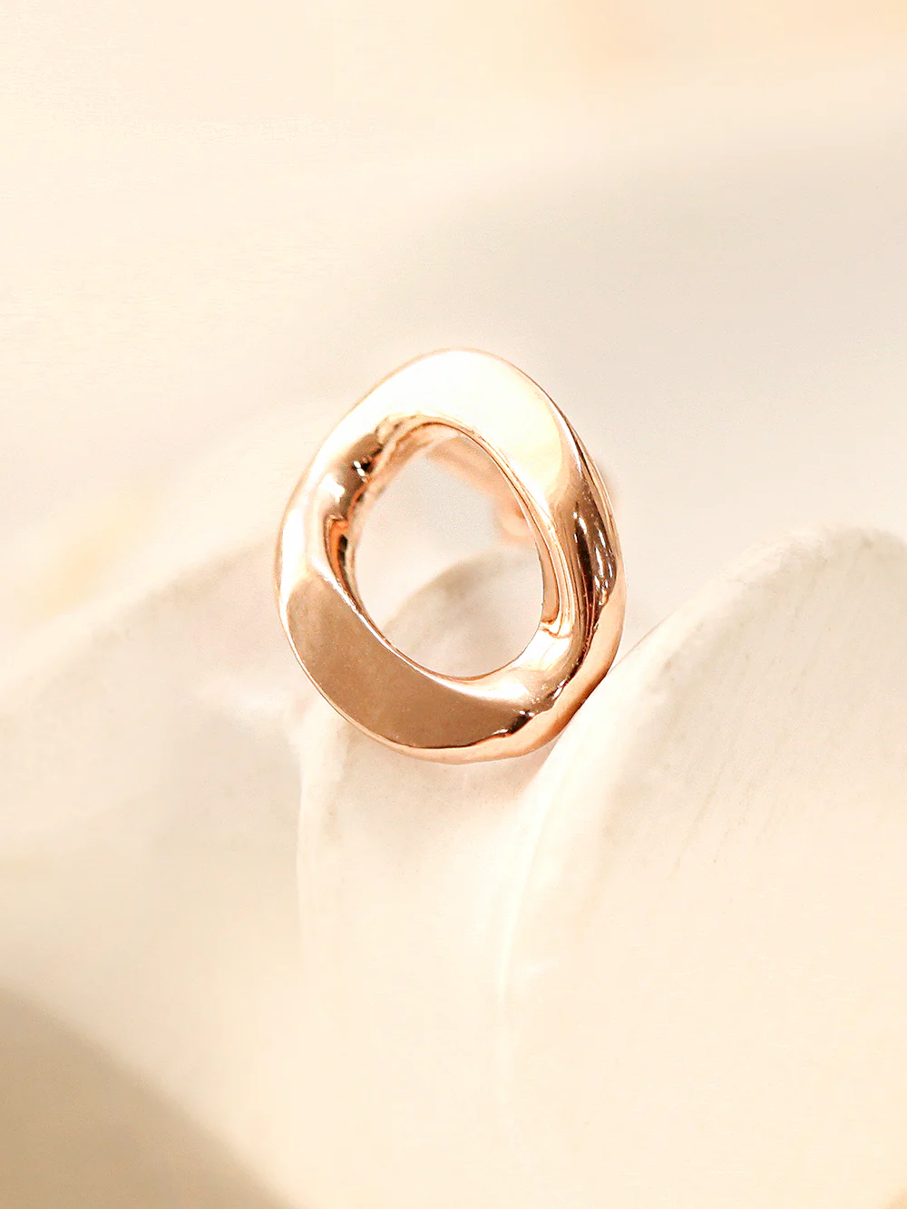 14K Gold Voluminous Chain Cartilage Earring 18G16G - Image 9