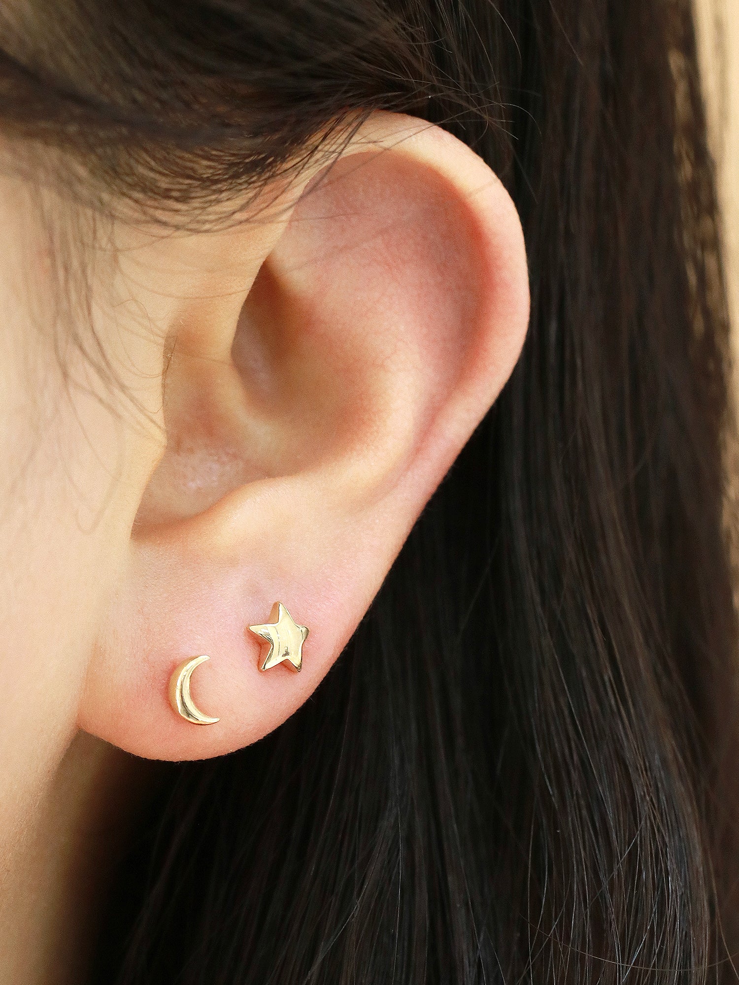 14K Gold Voluminous Crescent, Star, Heart Stud Earring - Image 9
