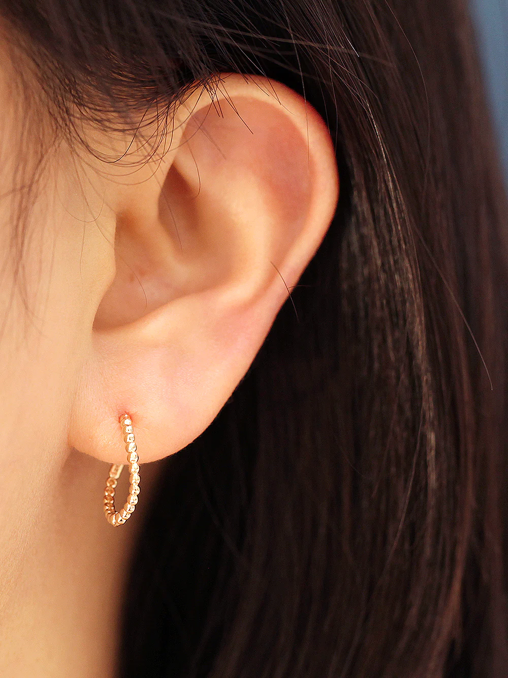 14K Gold Wave Ball Hoop Earring - Image 7