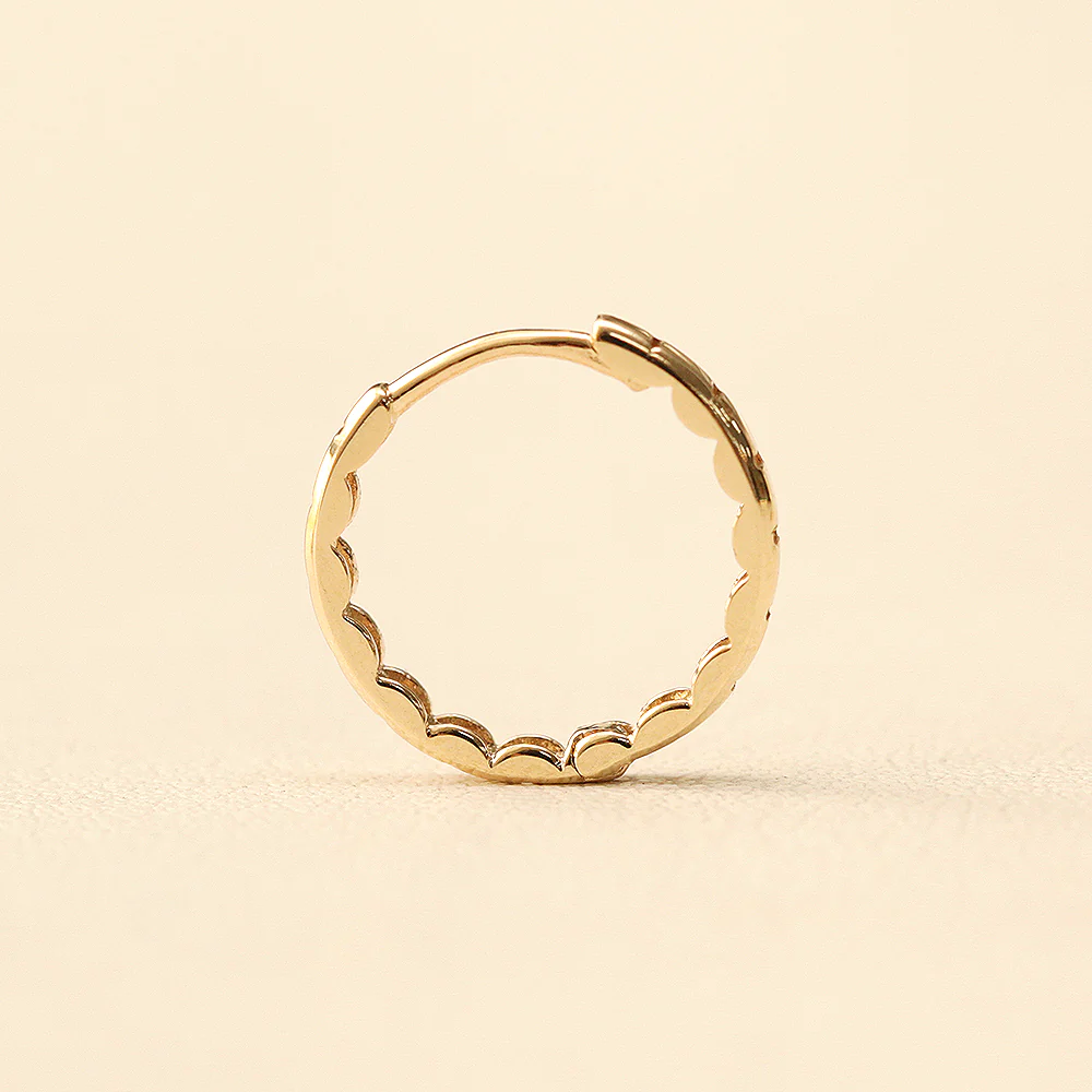 14K Gold Wavy Conch Hoop Earring - Image 10