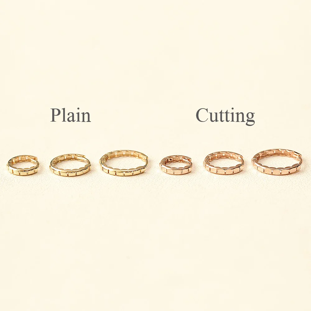 14K Gold Wavy Conch Hoop Earring - Image 11