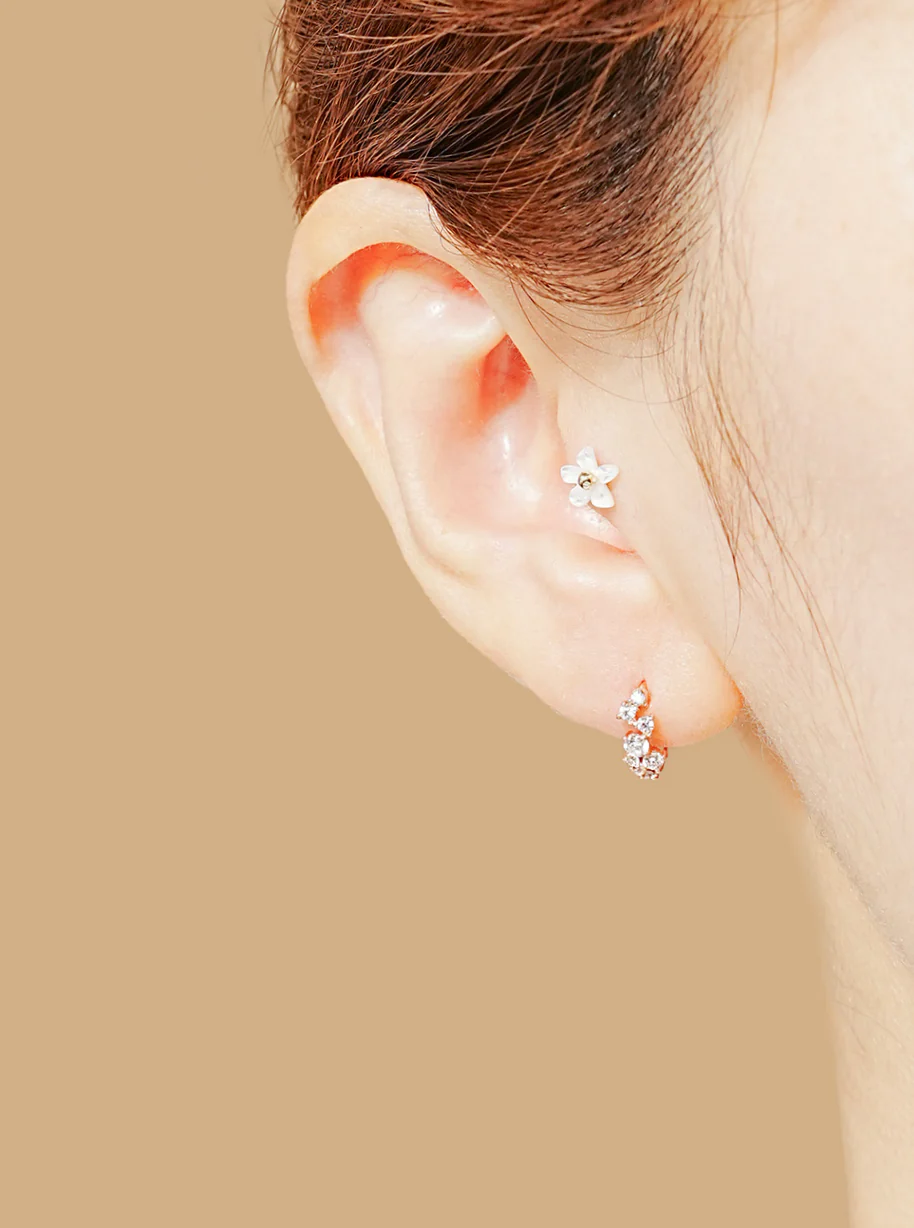 14K Gold Mother of Pearl Flower Cartilage Earring 20G - Image 6