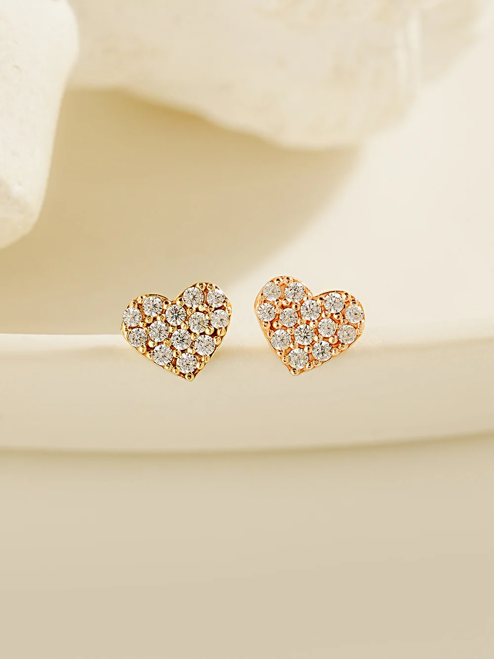 14K Gold Winter Cubic Heart Cartilage Earring 20G18G16G - Image 5