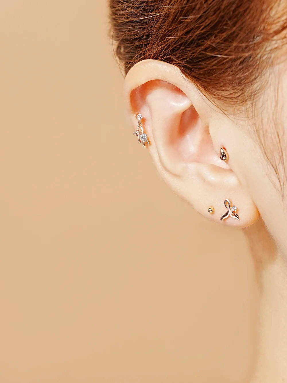 14K Gold Wish Whale Tale Cartilage Earring 20G - Image 5