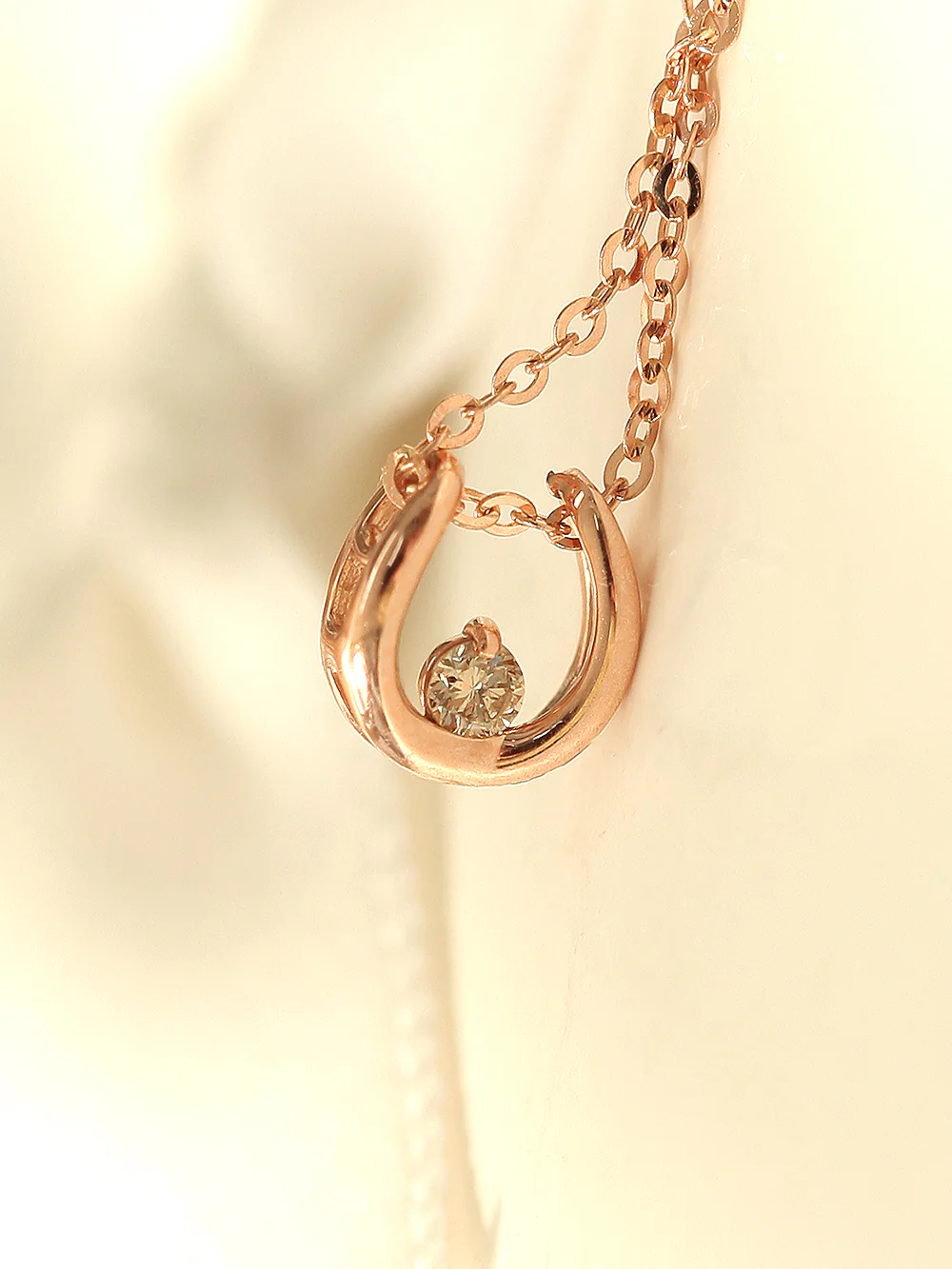 14K 18K Gold Horse Hoof Cognac Diamond Necklace - Image 3