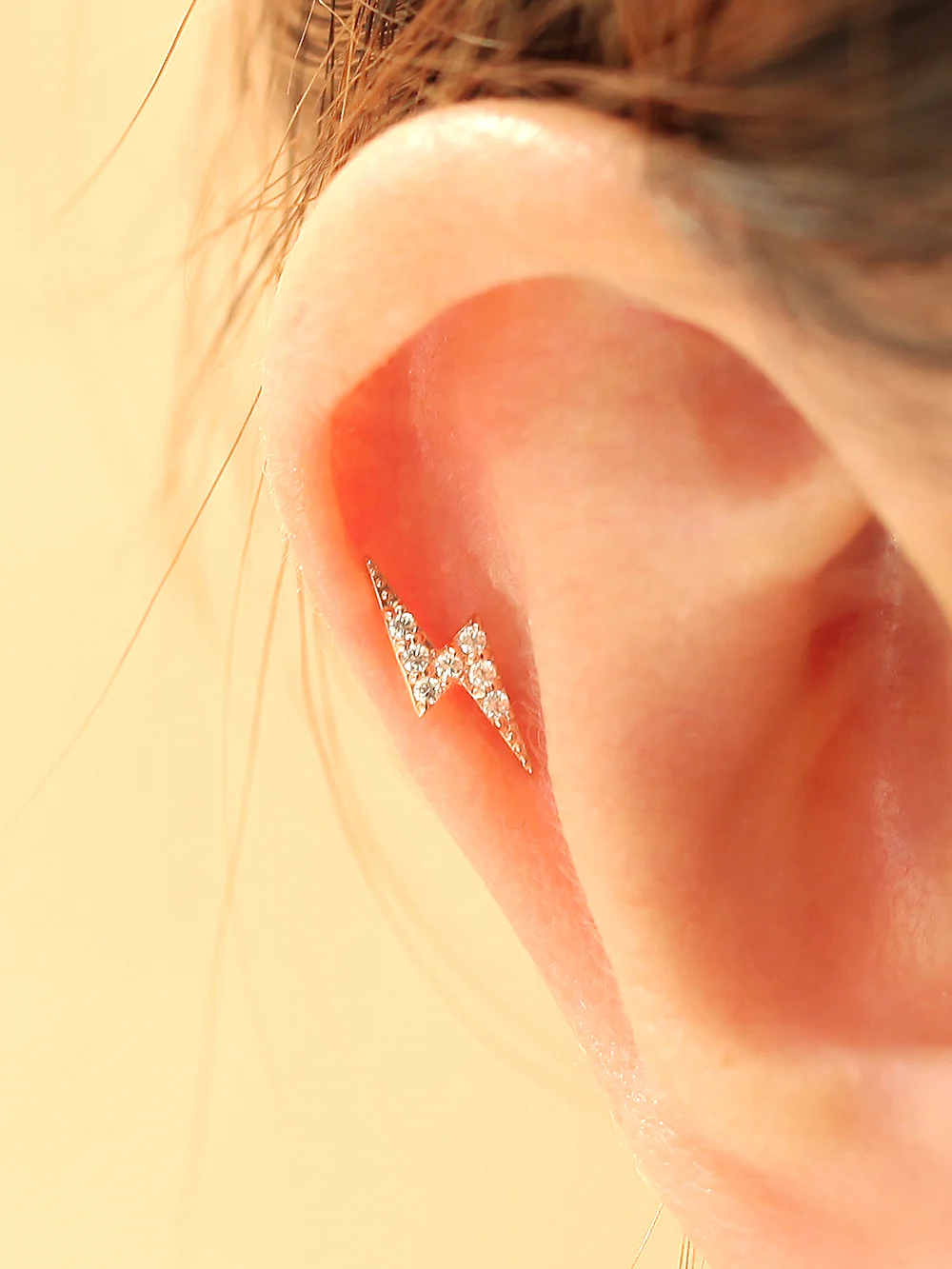 14K Internally Lightning Cubic Labret Piercing 18G16G - Image 7
