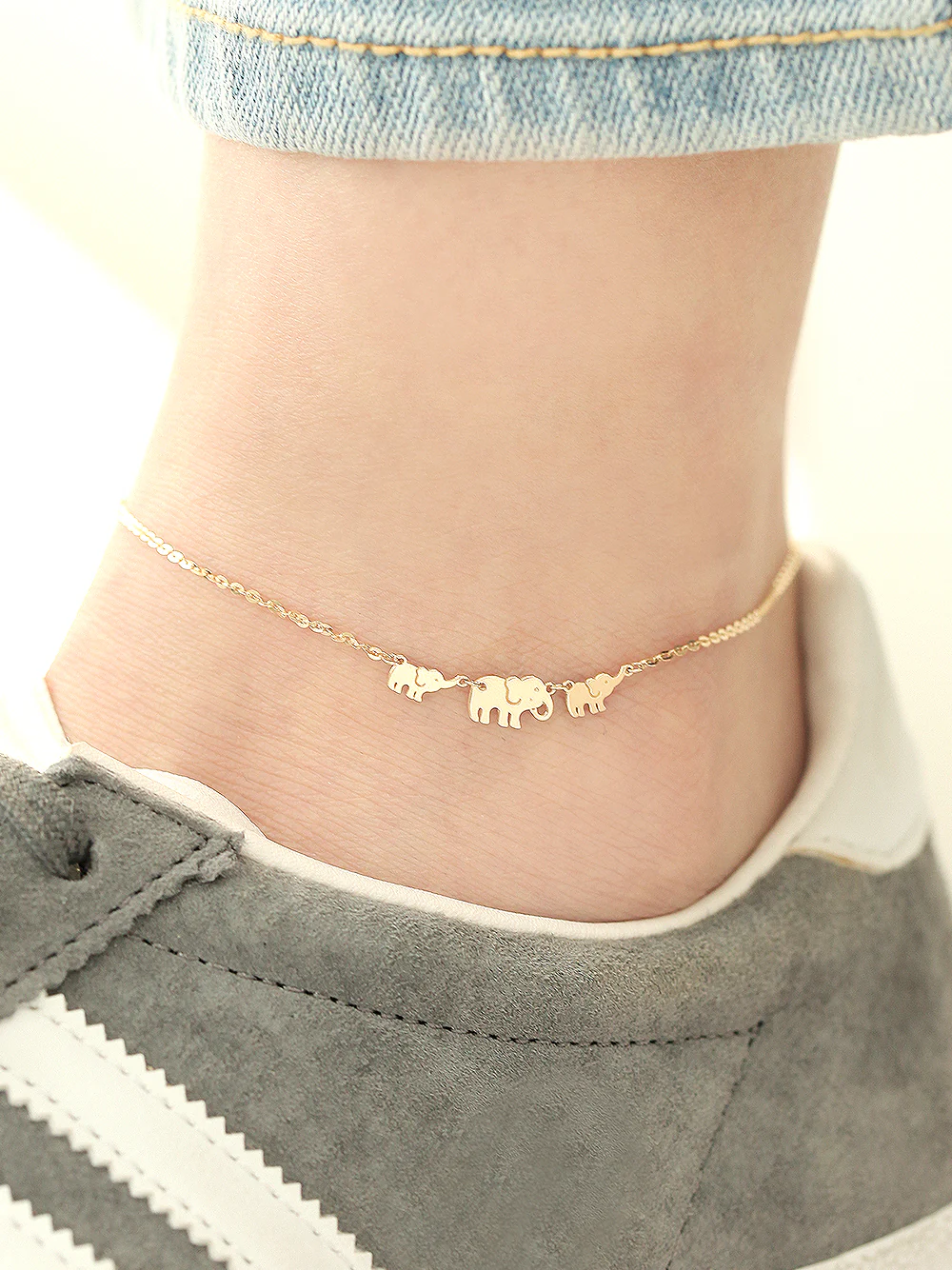 14K Gold Lucky Elephant Anklet Bracelet - Image 4