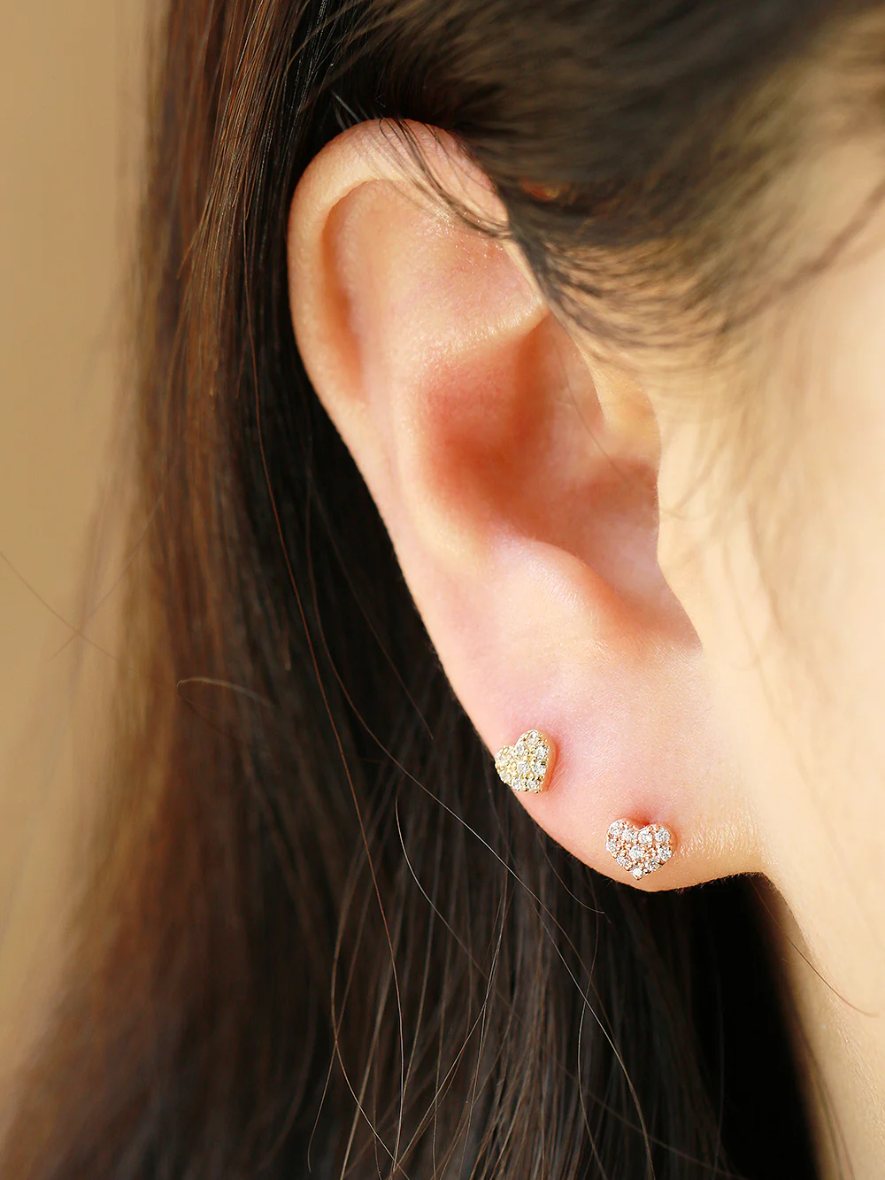 14K Gold Mini Volume Cubic Heart Cartilage Earring 20G - Image 5