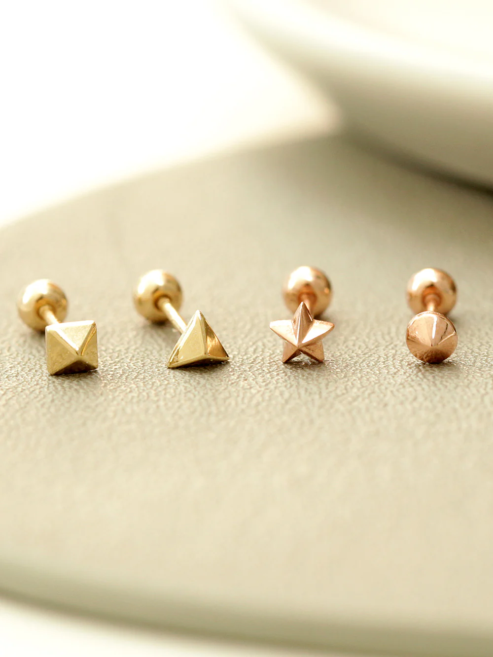 14K Gold Mini Shapes Cartilage Earring 20G - Image 4