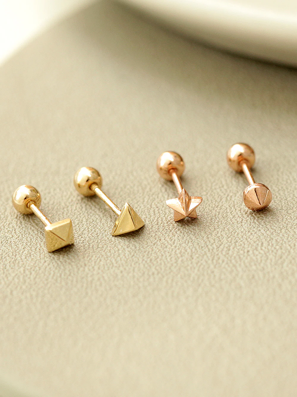 14K Gold Mini Shapes Cartilage Earring 20G - Image 5