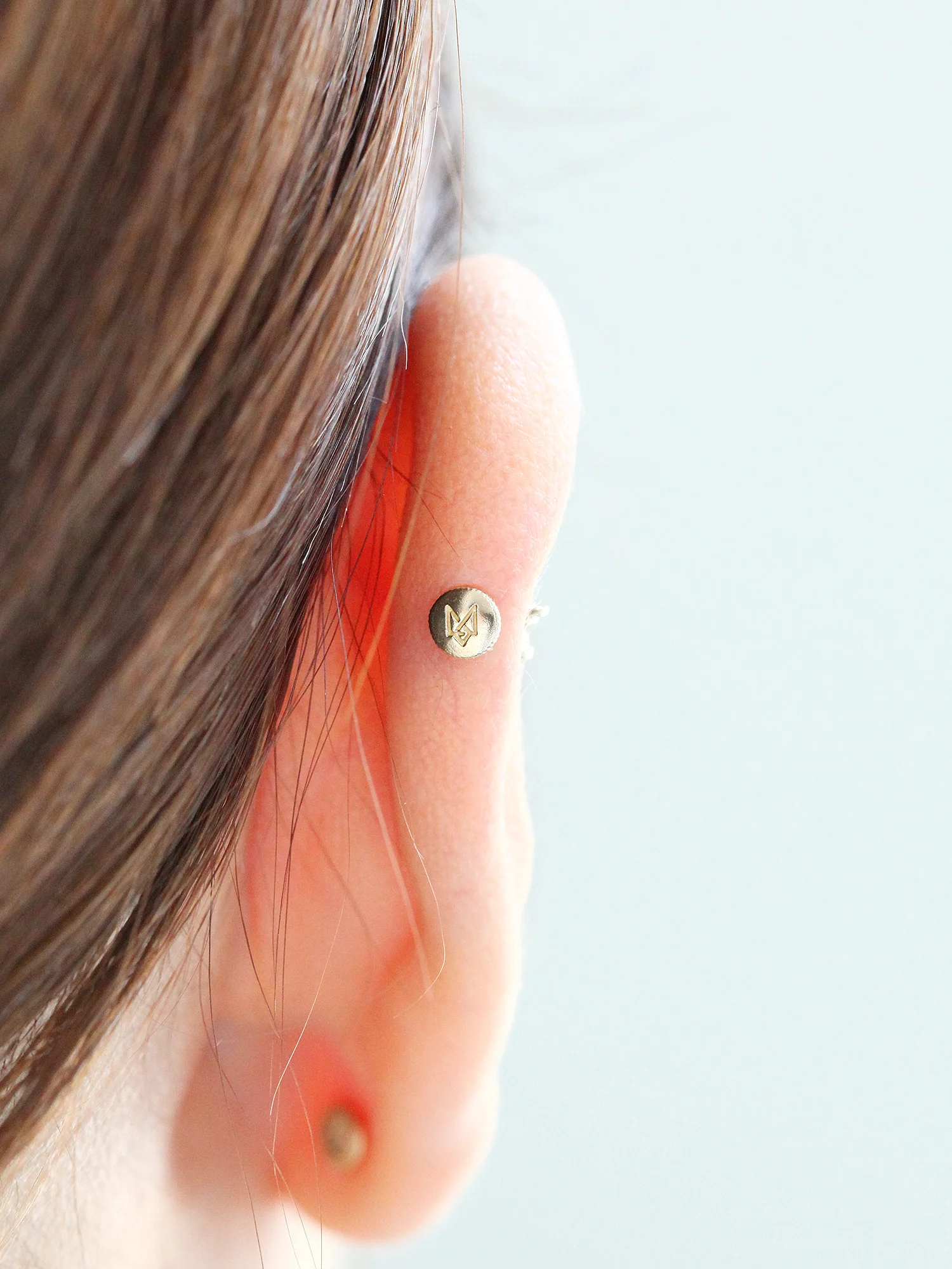 14K Gold Mini Flower Labret Piercing 18G16G - Image 10