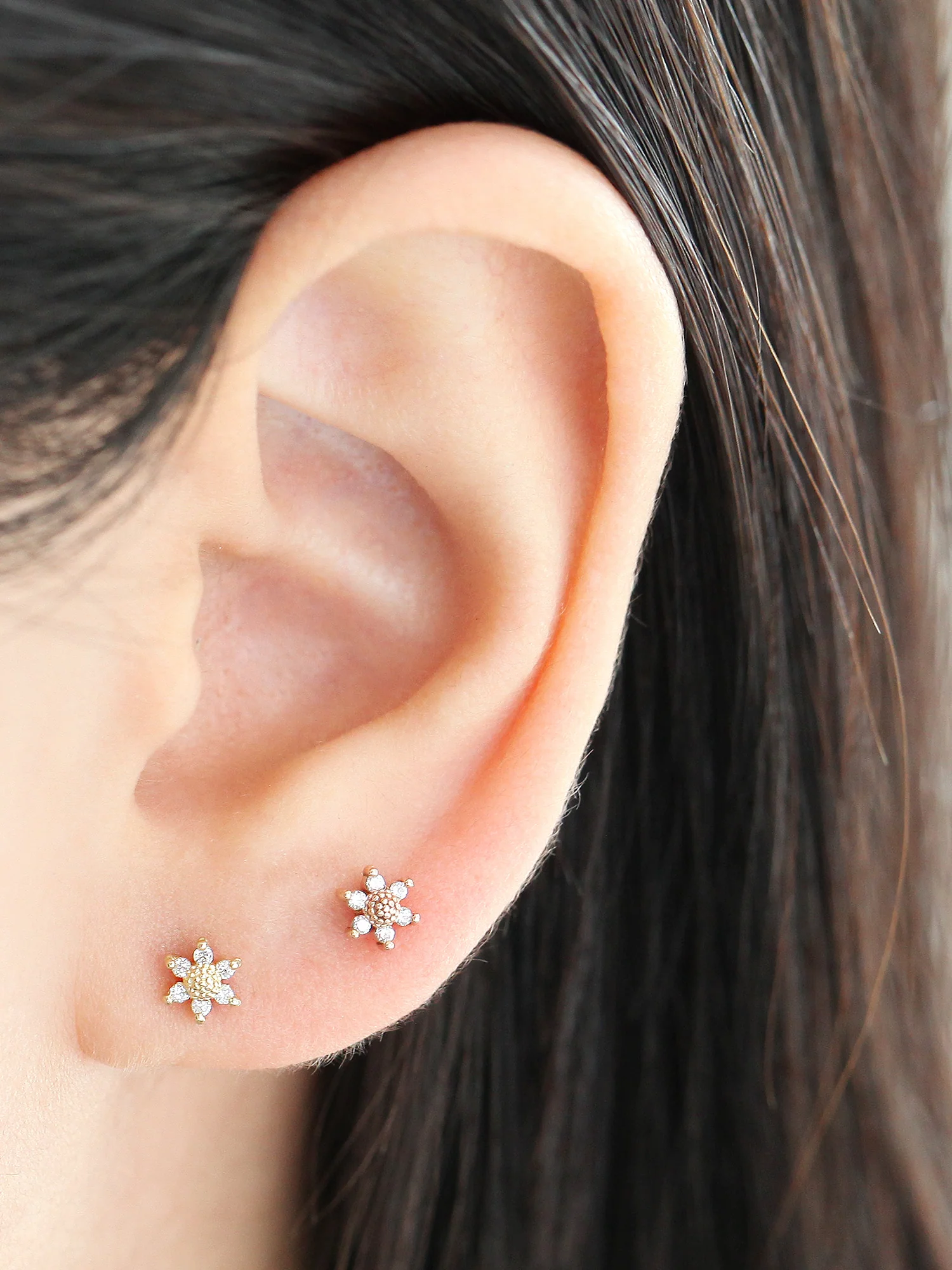 14K Gold Mini Flower Labret Piercing 18G16G - Image 6
