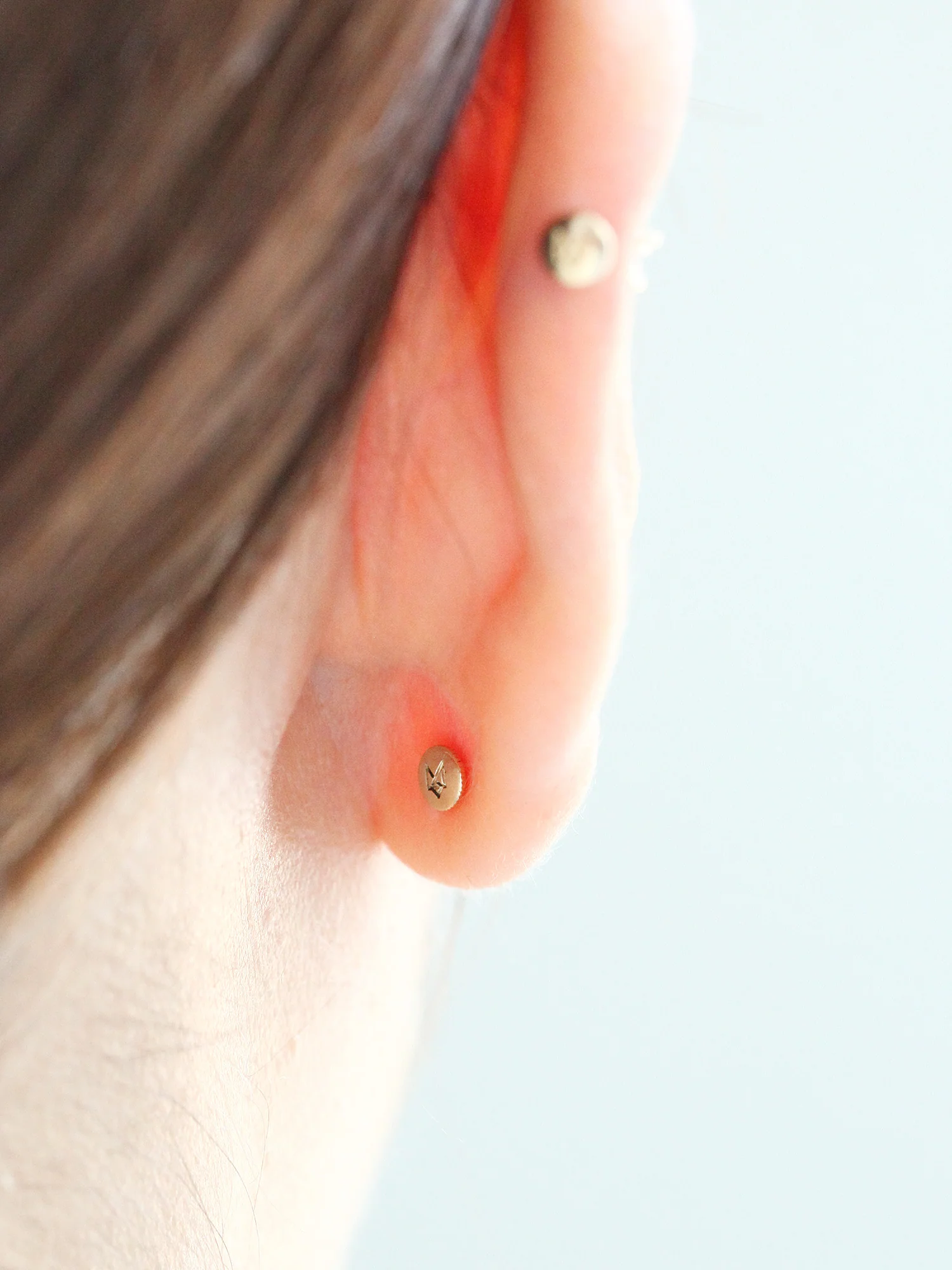 14K Gold Mini Flower Labret Piercing 18G16G - Image 9