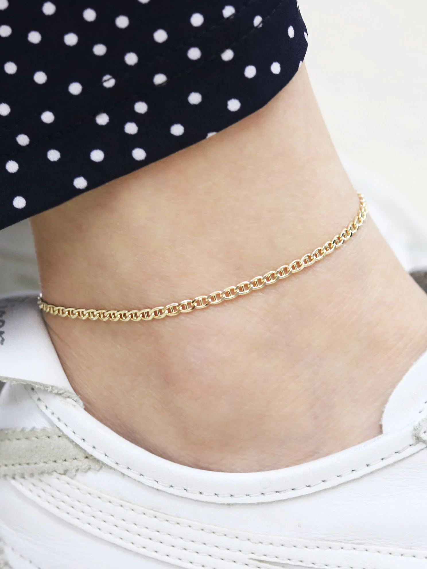 14K Gold Modern Chain Anklet bracelet - Image 7