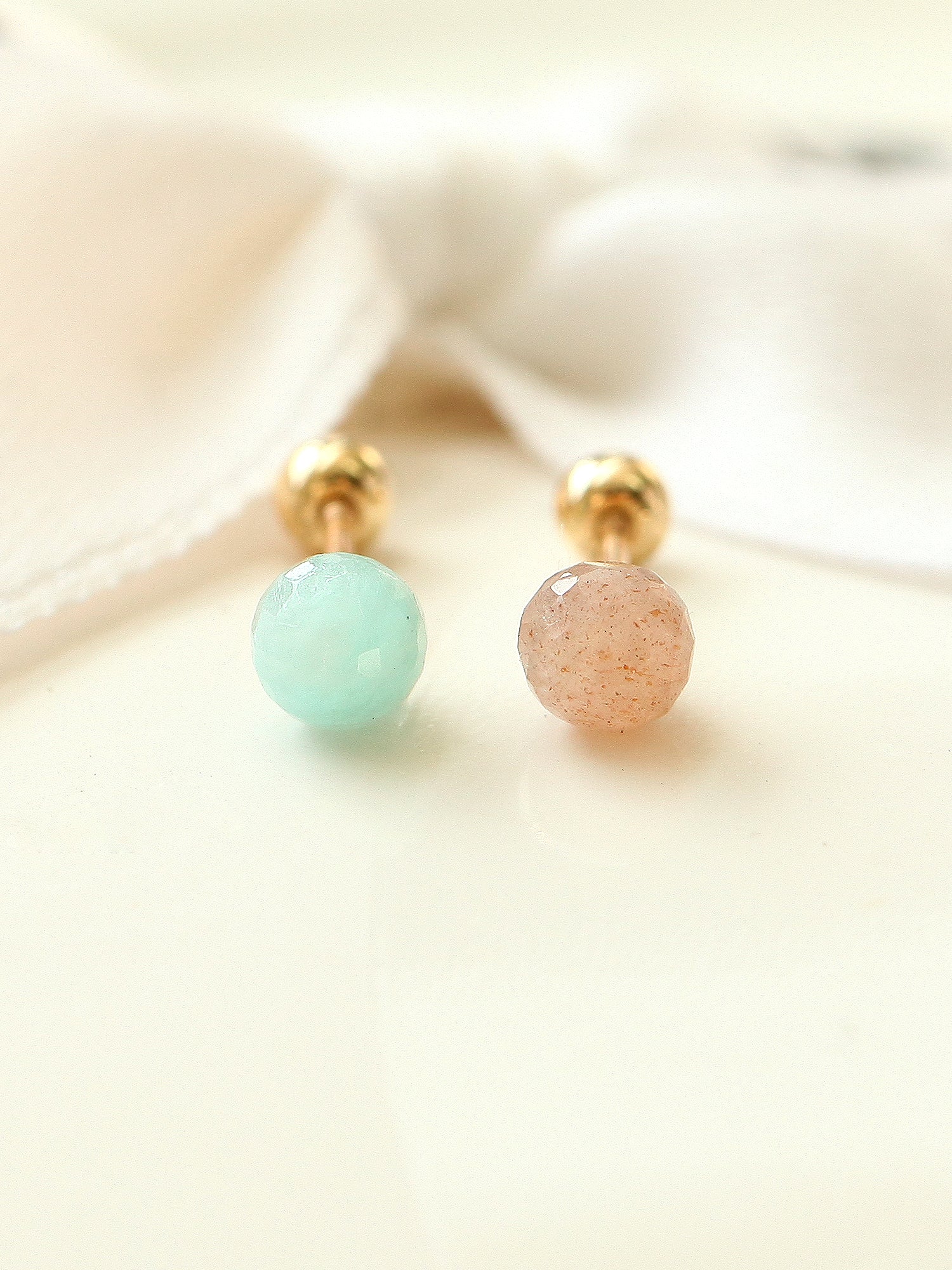 14K gold Natural Gemstone cartilage earring 20g - Image 4