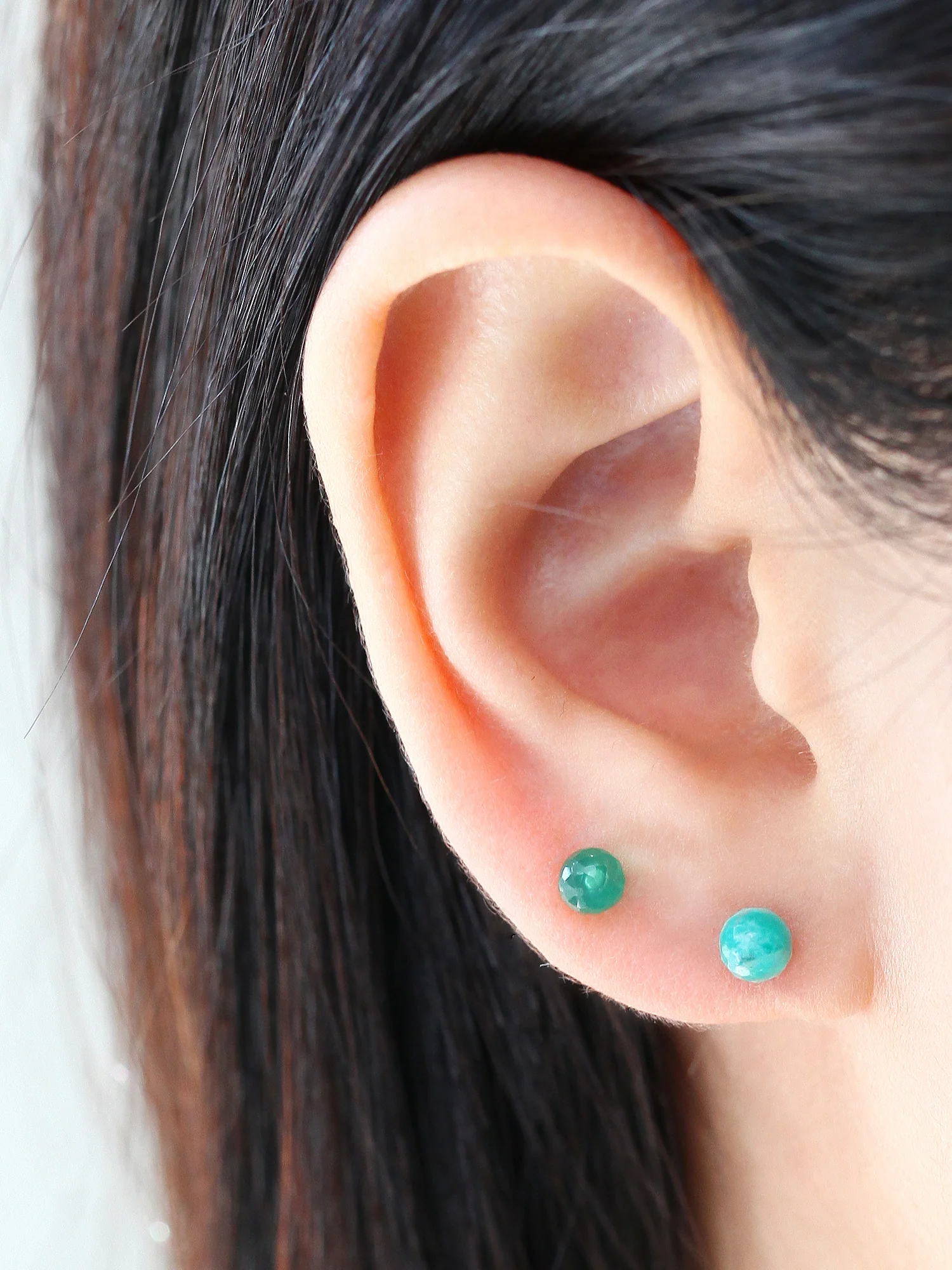 14K gold Natural Gemstone cartilage earring 20g - Image 6