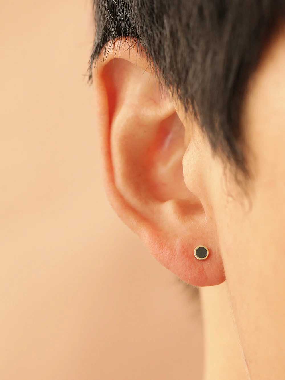 14K Gold Daily Onyx Cartilage Earring 20G18G16G - Image 7