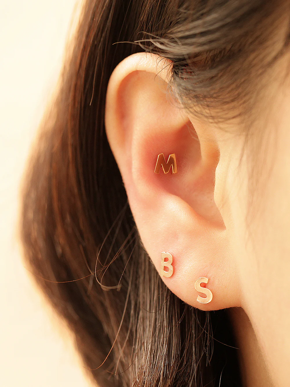 14K Gold Plain Initial Cartilage Earring 20G - Image 6
