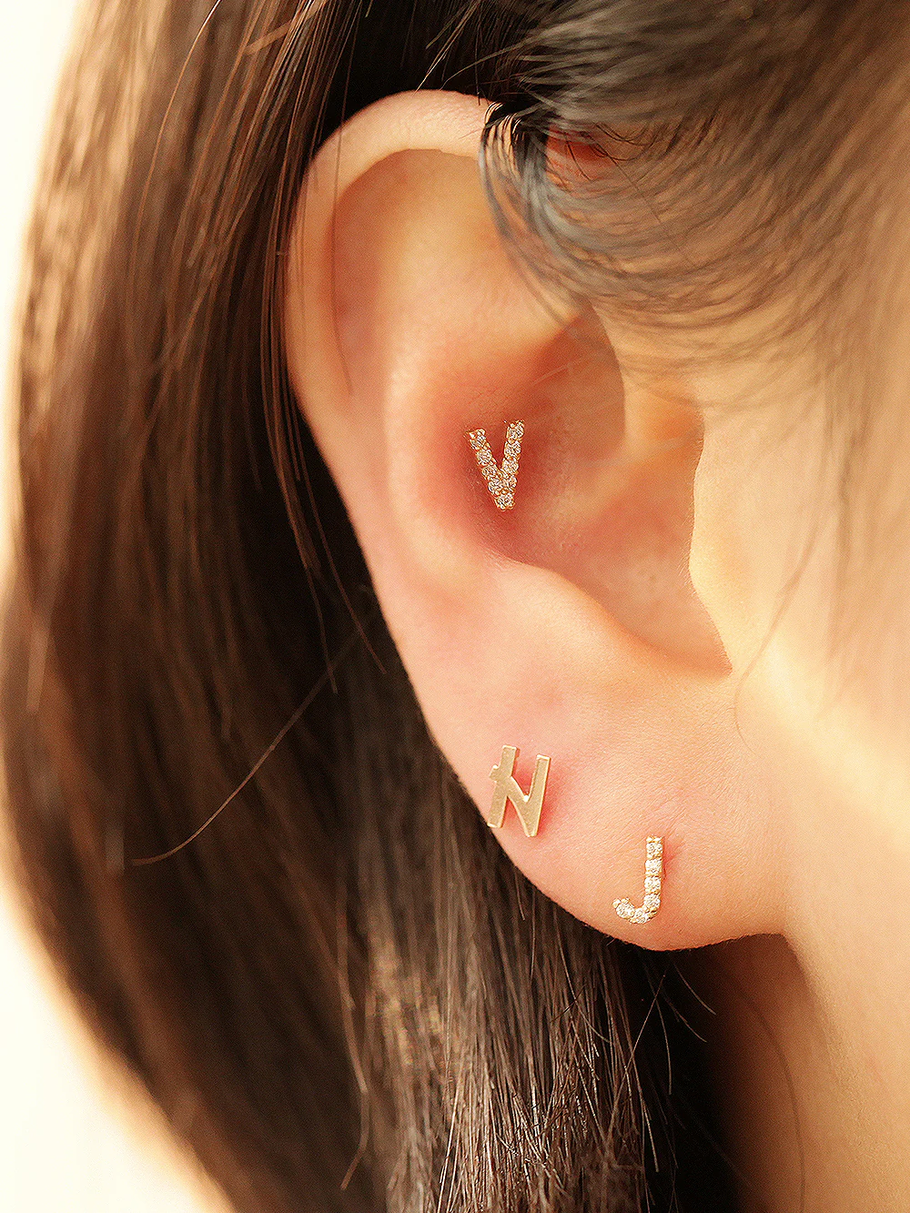 14K Gold Plain Initial Cartilage Earring 20G - Image 7