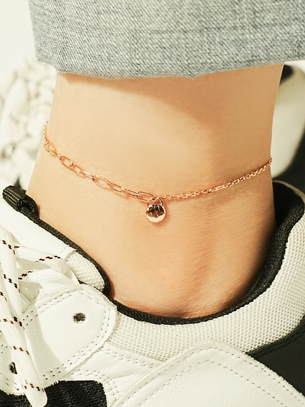 14K Point Lock Anklet Bracelet - Image 2