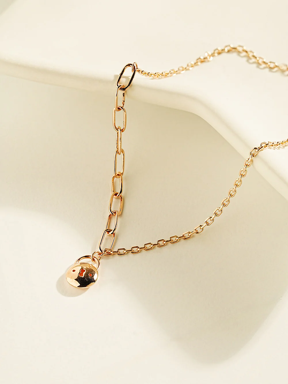 14K Point Lock Anklet Bracelet - Image 9