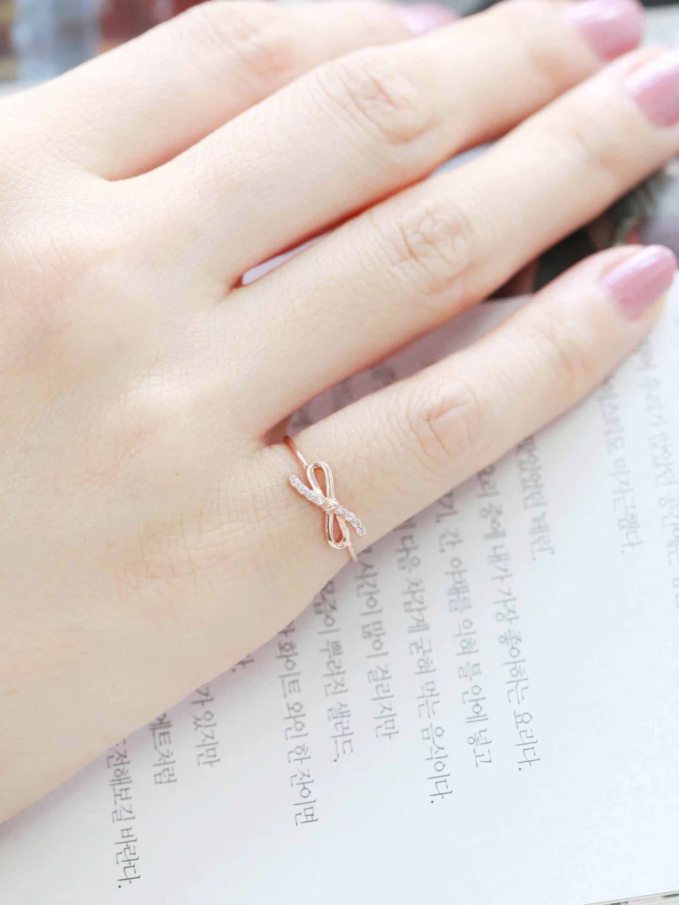14K Gold Ribbon Cubic Ring - Image 8