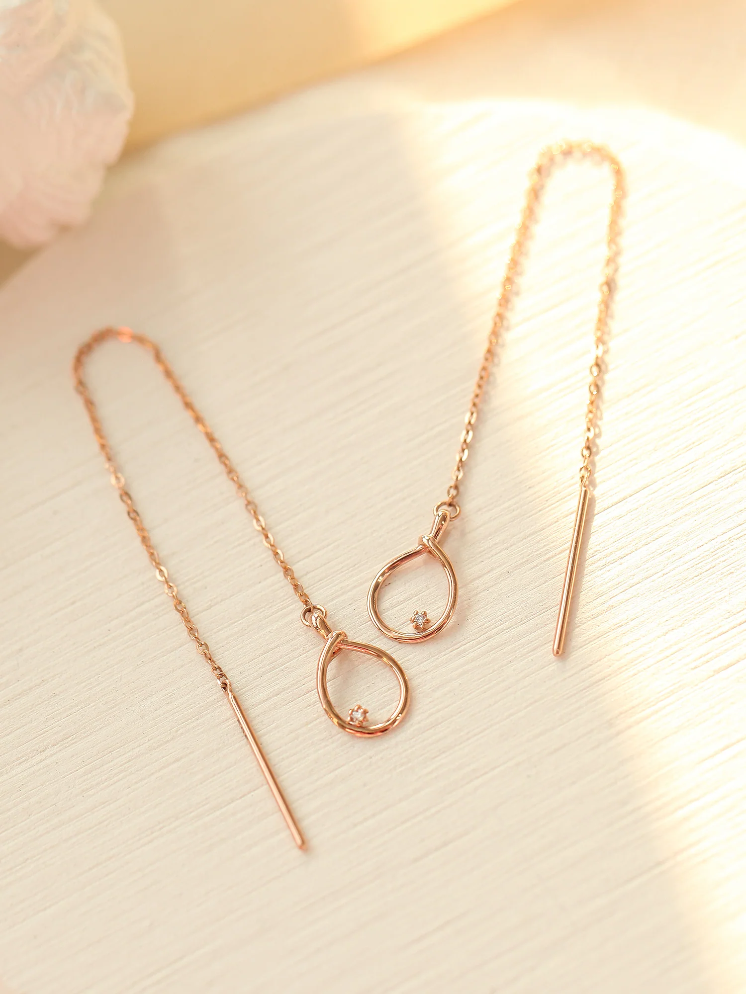 14K Gold Rope Cubic Threader Earring - Image 8