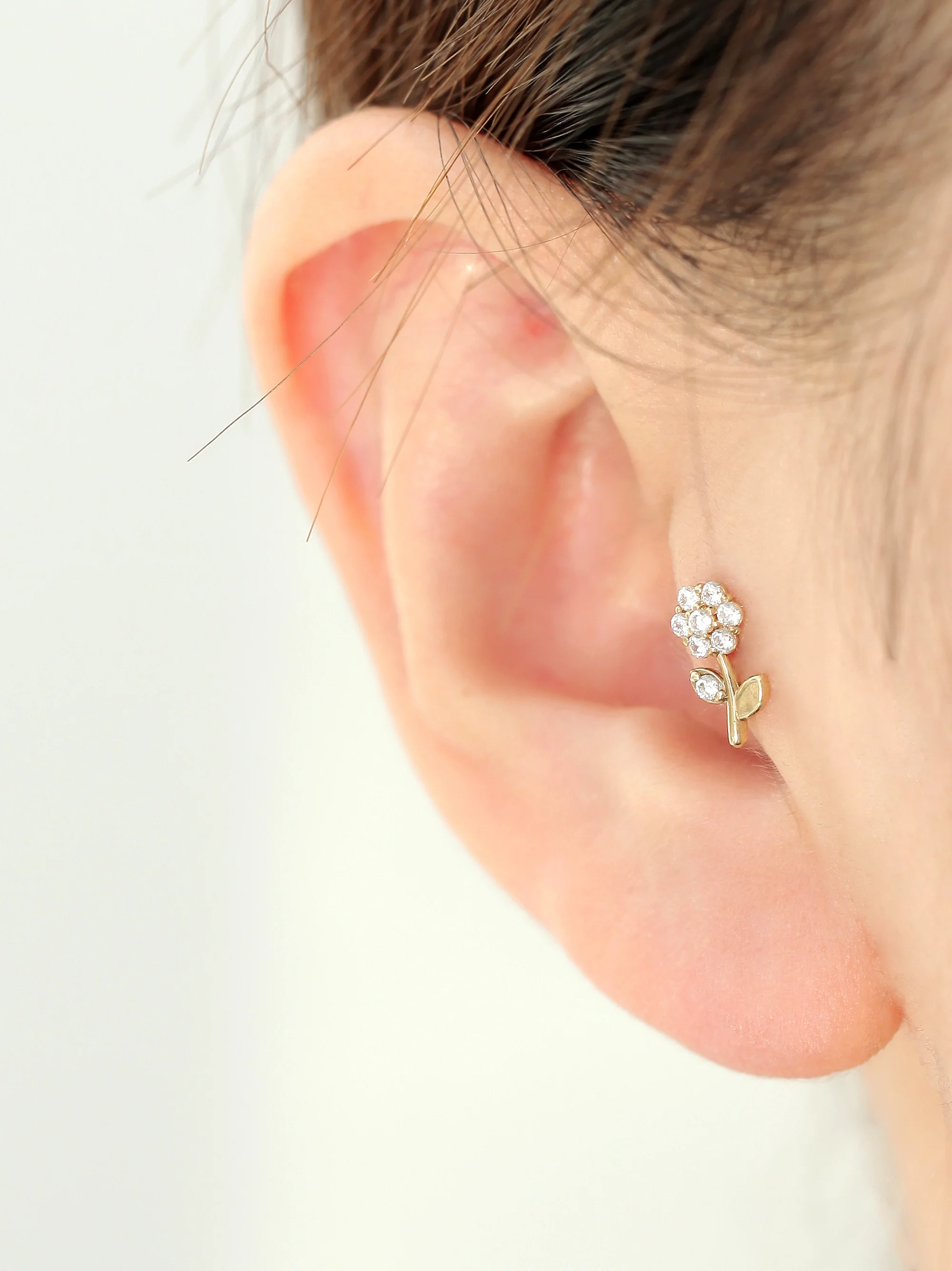 14K Gold Ruby Flower Cartilage Earring 18G16G - Image 9