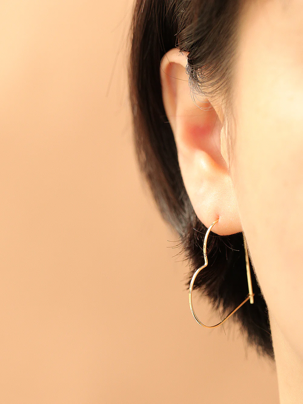 14K Gold Slim Heart Hoop - Image 5