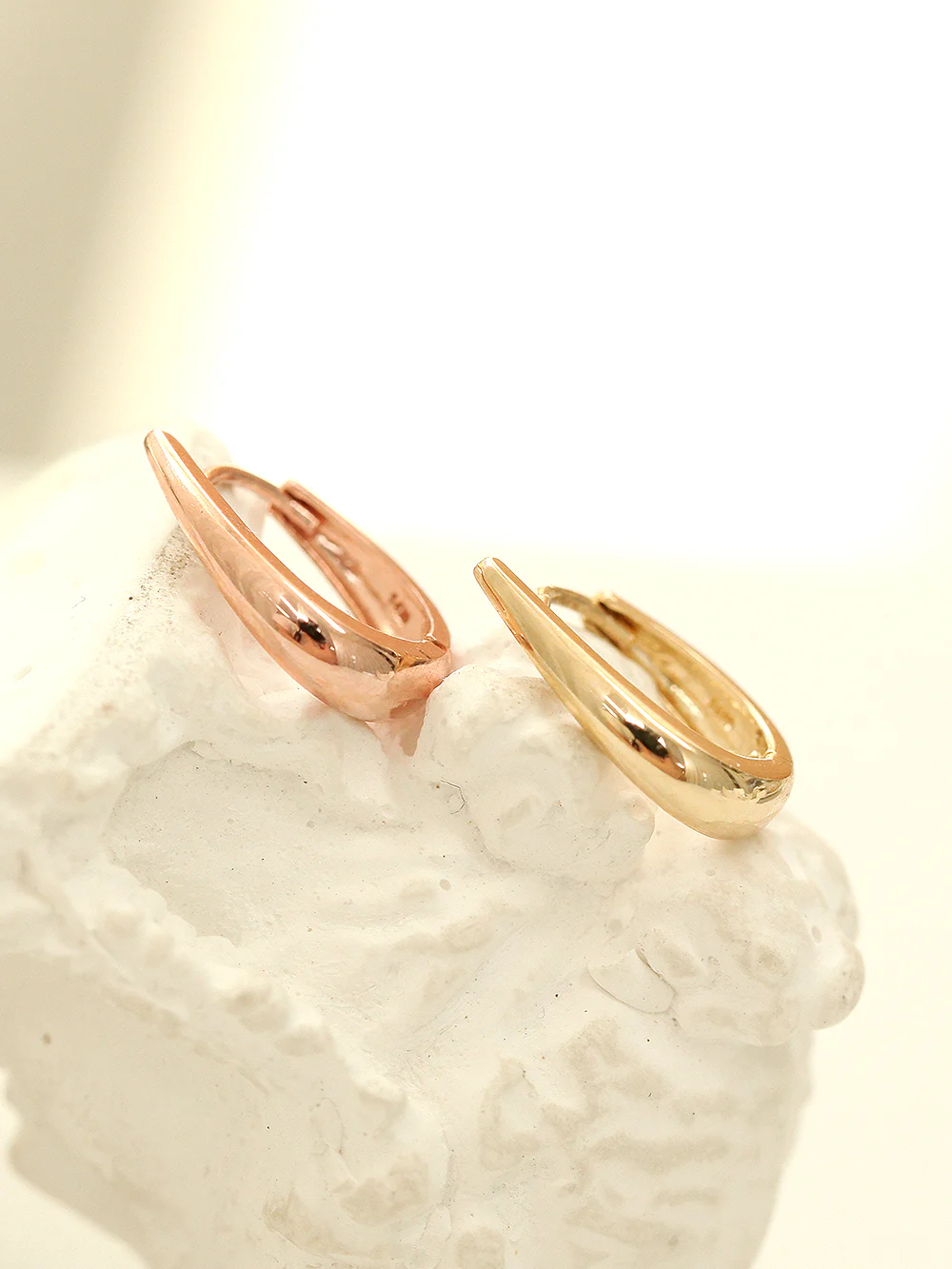 14K Gold Slim Tear Drop Hoop Earring - Image 2