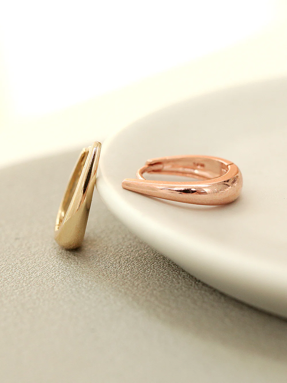 14K Gold Slim Tear Drop Hoop Earring - Image 3