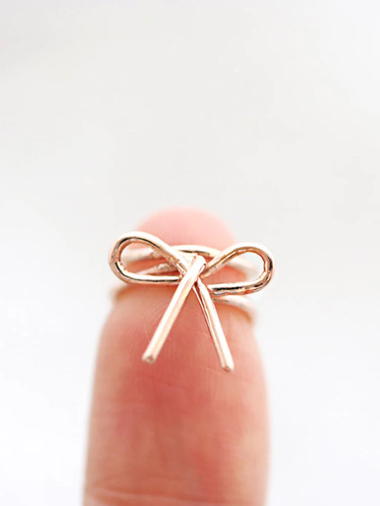 14K Gold ribbon ear cuff - Image 4