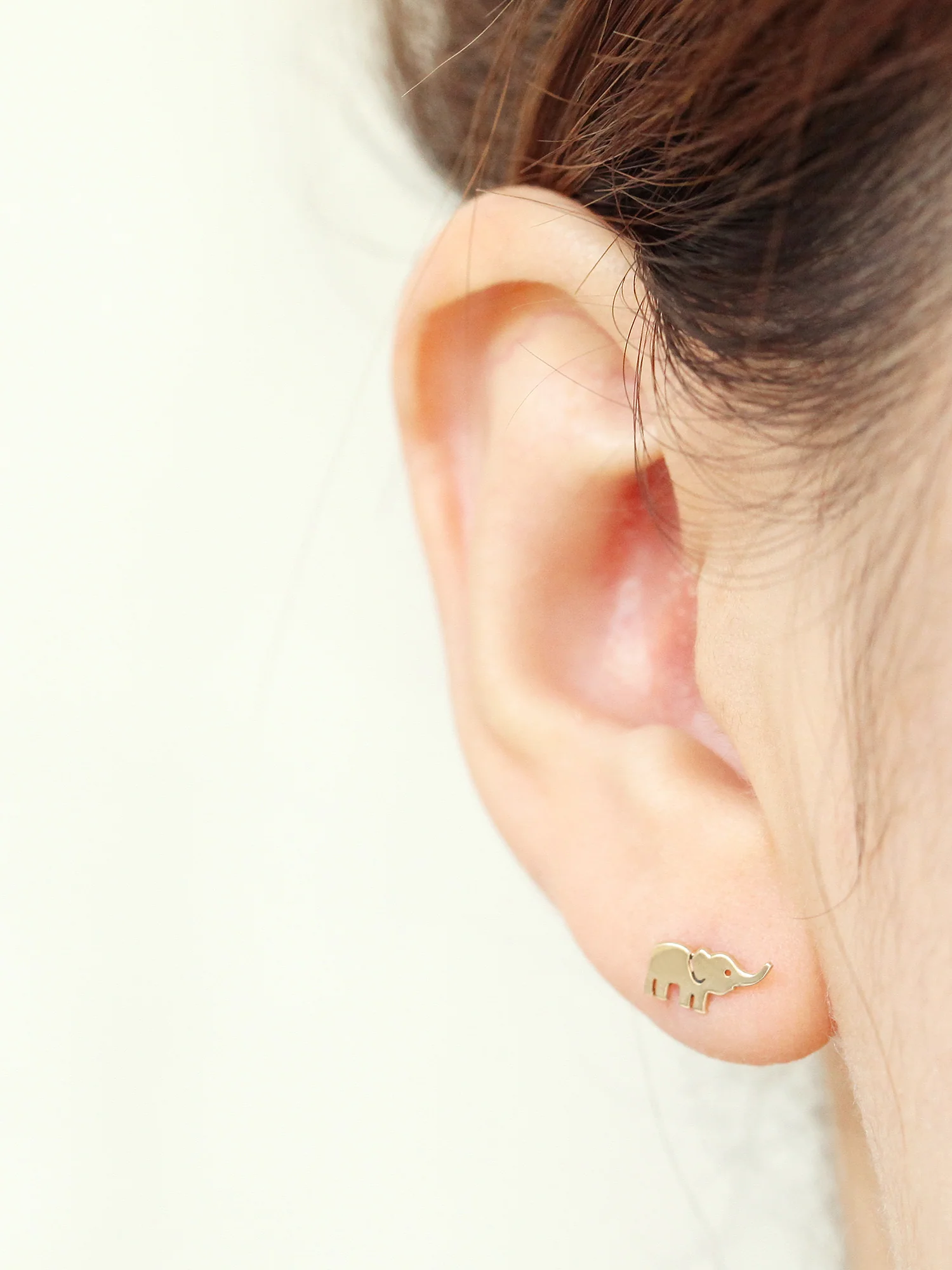 14K Gold Elephant Cartilage Earring 18G16G - Image 9