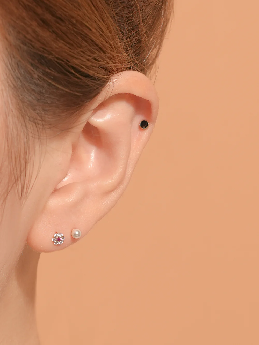 14K Solid Gold Harmony Flower Internally Threaded Labret Piercing 20G - Image 2